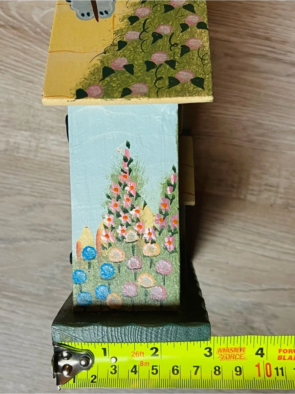 Handmade vintage artist